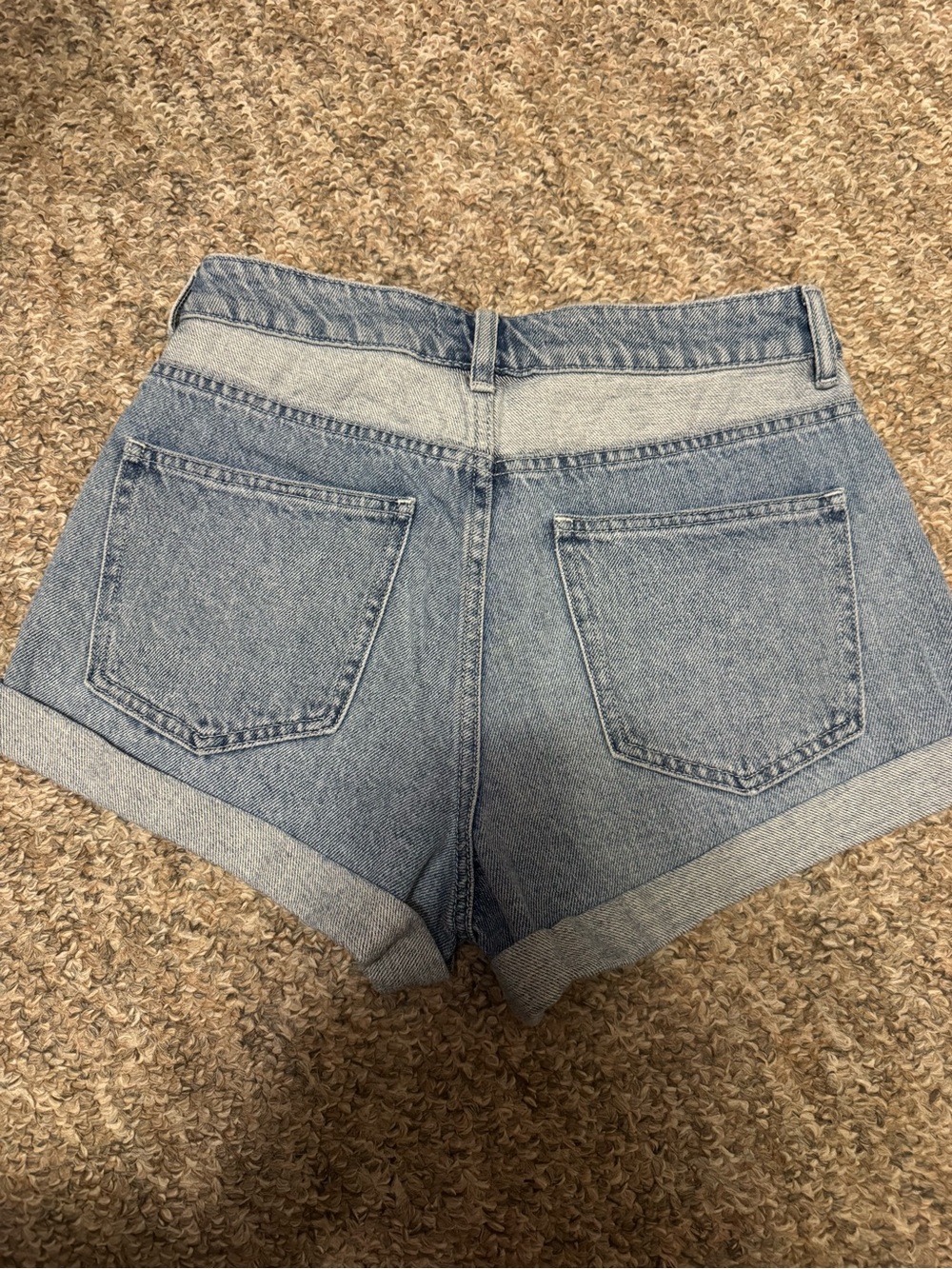 PacSun Two-Tone Light and Medium wash Denim Mom Shorts - Picture 8 of 8